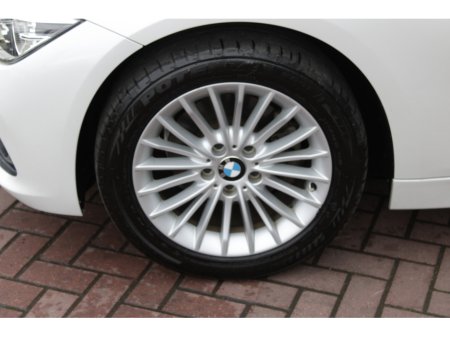 2019 BMW 3 Series - thumbnail 24