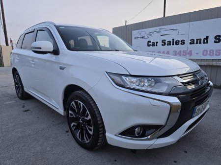 2017 Mitsubishi Outlander - thumbnail 11