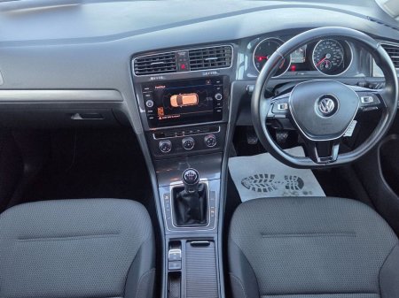2020 Volkswagen Golf SE NAVIGATION TDI €19,950 thumbnail