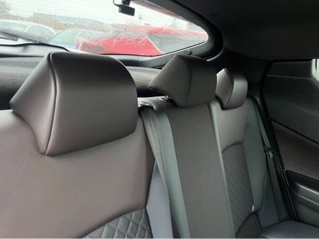 2017 Toyota C-HR 1.8 HYBRID AUTO LOW KM HIGH SPEC €17,450 thumbnail