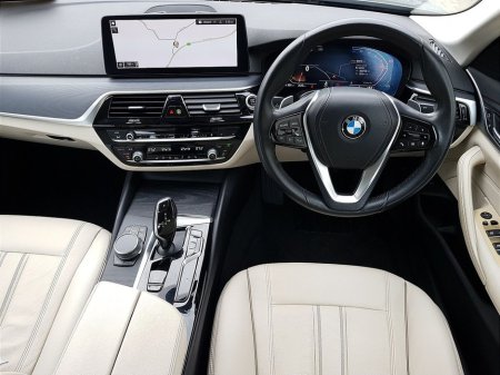 2021 BMW 5 Series - photo 5