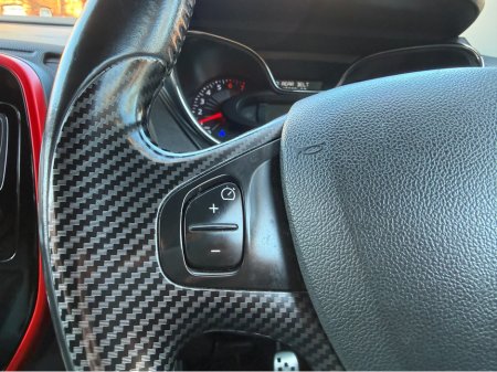 2017 Renault Captur - thumbnail 18