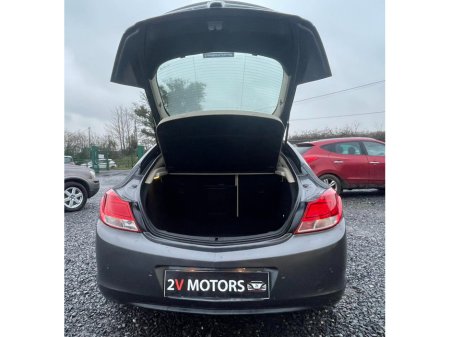 2011 Vauxhall Insignia 1.8 VVT-I EXCLUSIVE 138BHP LOW KM €3,450 thumbnail