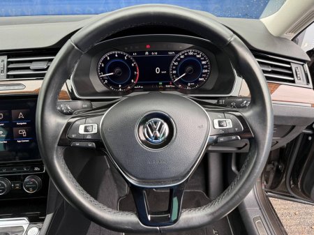 2018 Volkswagen Passat - thumbnail 4