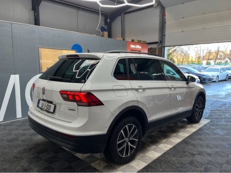 2019 Volkswagen Tiguan €26950! 2019 VOLKSWAGEN TIGUAN TDI 4MOTION COMFORTLINE 2.0 AUTOMATIC / CRUISE CONTROL / REVERSE CAMERA €26,950 thumbnail