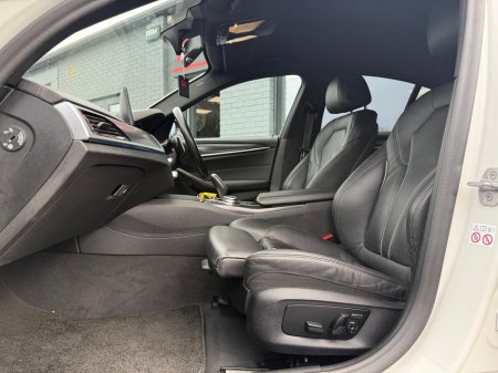 2021 BMW 5 Series - thumbnail 25