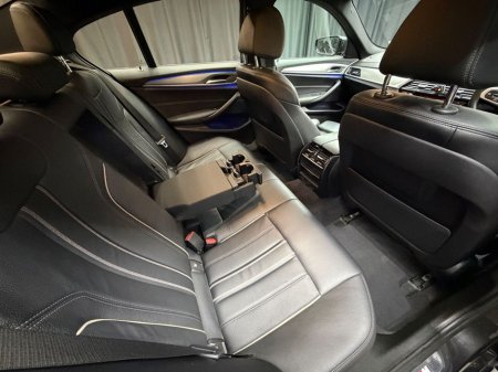 2019 BMW 5 Series - thumbnail 32