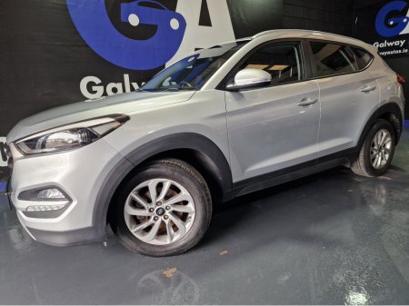 2017 Hyundai Tucson SE NAV-LOW MILEAGE-REAR CAMERA WITH SENSORS €14,450