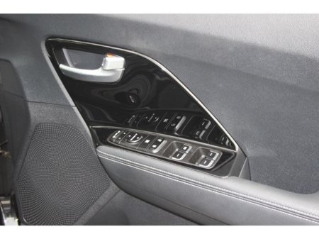 2019 Kia Niro - thumbnail 13