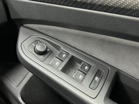 2023 Volkswagen Golf - thumbnail 24