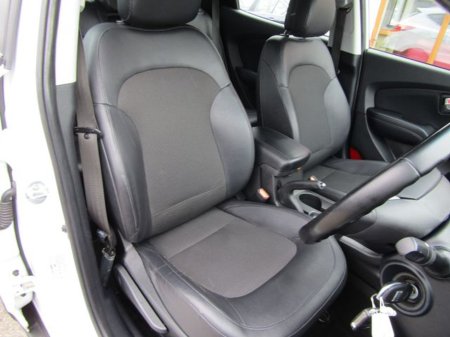 2015 Hyundai ix35 1.7 Executive 4DR €8,950 thumbnail