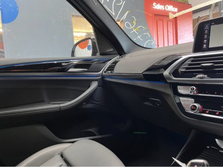 2021 BMW X3 2021 BMW X3 XDRIVE 30E M-SPORT EDITION JOY 2.0 AUTOMATIC / CRUISE CONTROL / 360° PARKING CAMERA / ELECTRIC MEMORY & HEATED SEATS / PADDLE SHIFTERS / PANORAMIC SUNROOF / APPLE CARPLAY thumbnail