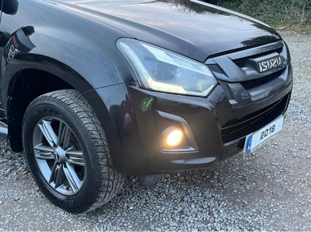2018 Isuzu D-MAX - thumbnail 12