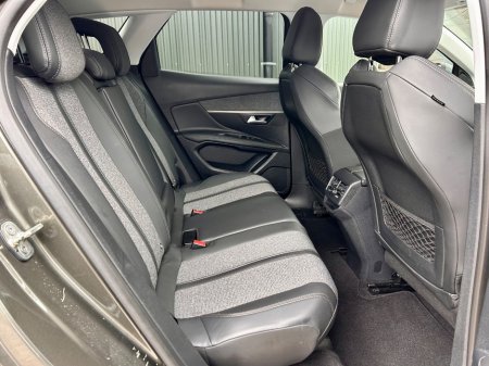 2017 Peugeot 3008 - thumbnail 17