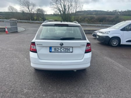 2016 Skoda Fabia - thumbnail 4