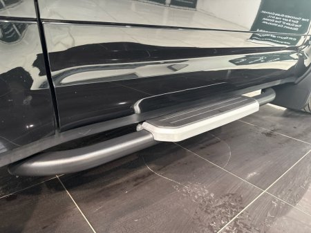 2025 Land Rover Defender - thumbnail 25