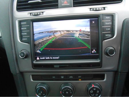 2016 Volkswagen Golf - thumbnail 3