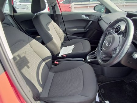 2016 Audi A1 - thumbnail 8