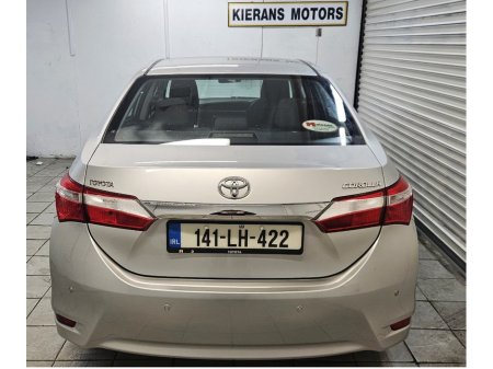 2014 Toyota Corolla - thumbnail 4