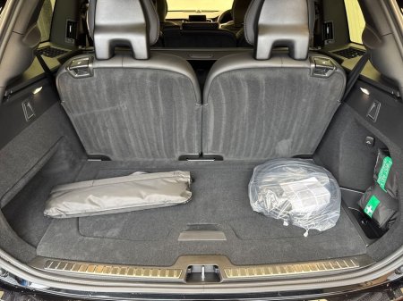 2026 Volvo XC90 T8 ULTRA BLACK EDITION *3 FREE SERVICES* €210 PER WEEK ON PCP €104,995 thumbnail