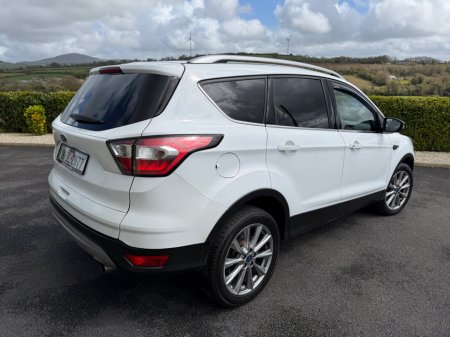 2019 Ford Kuga - thumbnail 4