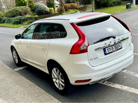 2017 Volvo XC60 - thumbnail 15