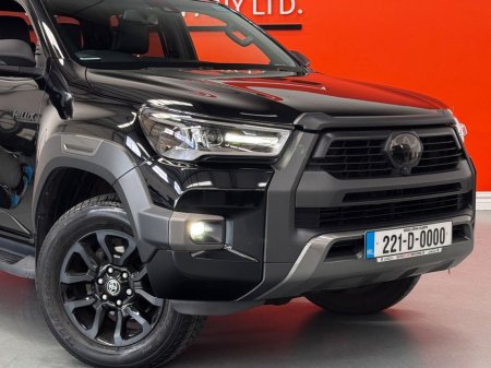2022 Toyota Hilux - photo 3