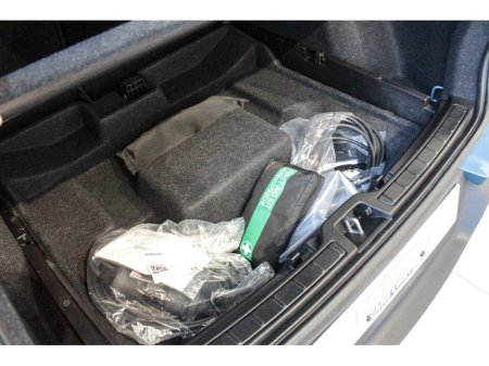 2023 Volvo XC40 RECHARGE T4 CORE 1.5 PHEV €36,899 thumbnail