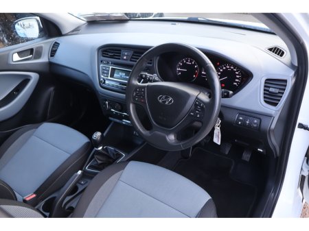 2017 Hyundai i20 ACTIVE DELUXE Only 74,000Km Exceptional! €12,995 thumbnail