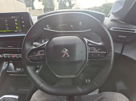 2023 Peugeot 208 - thumbnail 12