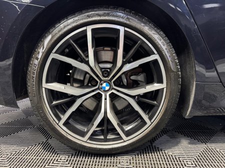 2021 BMW 5 Series - thumbnail 31