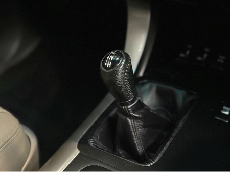 2004 Toyota Landcruiser - thumbnail 27