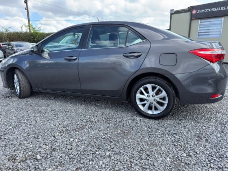 2015 Toyota Corolla - photo 3