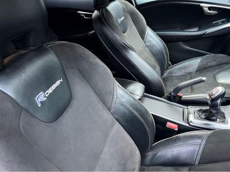 2013 Volvo V40 40 SERIES 2.0 D3 R-DESIGN NAV 150BHP 5DR thumbnail