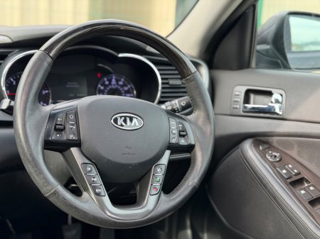 2012 Kia Optima - thumbnail 12