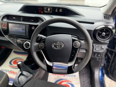 2019 Toyota Aqua - thumbnail 12