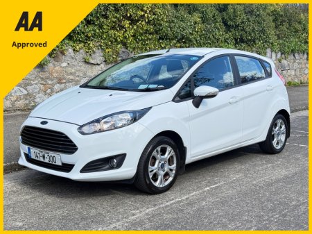2014 Ford Fiesta ZETEC 1.25 PETROL LOW KMS