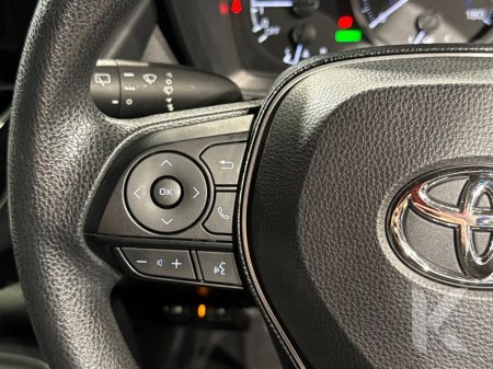 2020 Toyota Corolla 1.8 HYBRID - MULTI FUNCTION STEERING WHEEL - CRUISE CONTROL - LANE KEEP ASSIST - HEATING / AC CONTROLS - REVERSE CAMERA - ELECTRIC WINDOWS €20,950 thumbnail