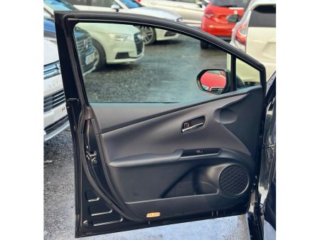 2021 Toyota Prius 1.8 Automatic Petrol Hybrid Leather/Heated Seats (8392) €21,495 thumbnail