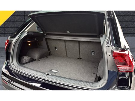 2019 Volkswagen Tiguan HIGHLINE (4MOTION-AUTO-LEATHER) 360 CAMERAS-77,000KMS-AUTO €28,900 thumbnail