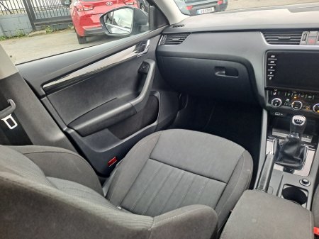 2020 Skoda Octavia - thumbnail 22