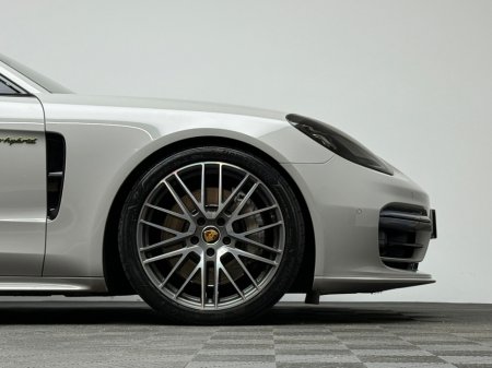 2023 Porsche Panamera - thumbnail 9