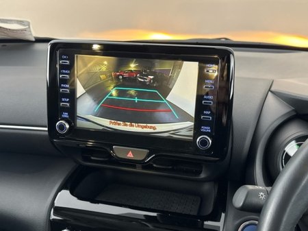 2023 Toyota Yaris Cross HYBRID LUNA €27,950 thumbnail