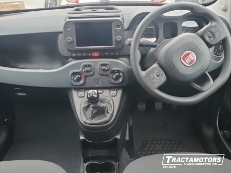 2025 Fiat Panda CROSS 1.0 MHEV €17,499