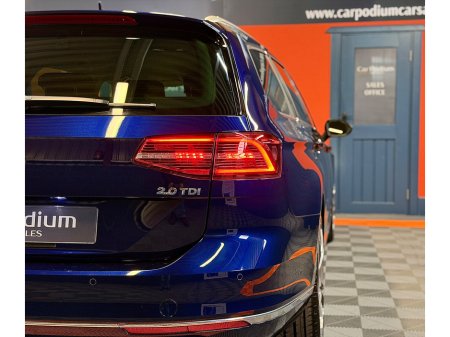 2018 Volkswagen Passat - thumbnail 19