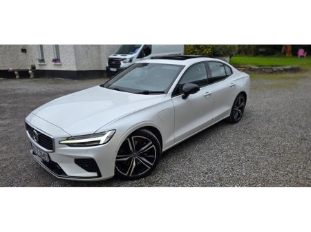 2020 Volvo S60 R-DESIGN + T8 PHEV AW TWIN ENGINE PLUS AWD €26,950
