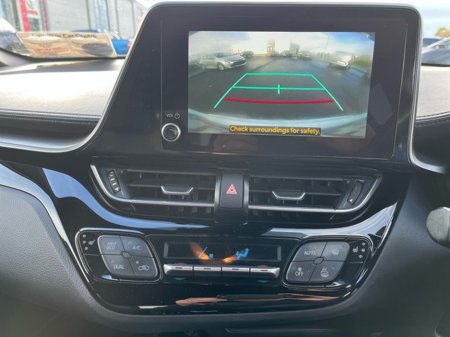 2023 Toyota C-HR HYBRID SPORT BI-TONE 4DR thumbnail