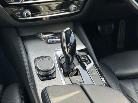 2018 BMW 5 Series - thumbnail 41