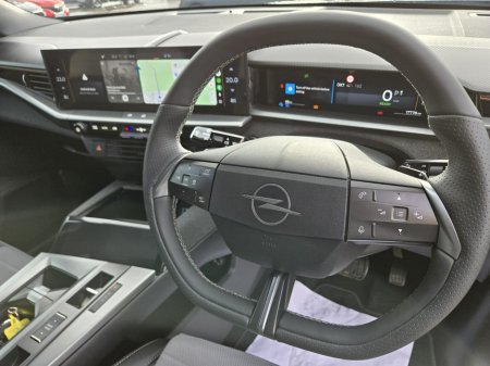 2025 Opel Grandland GS 73 kWh BEV €38,000 thumbnail