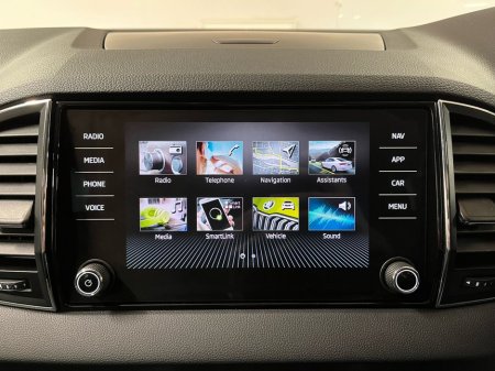 2023 Skoda Karoq Ambition 1.0TSI 110BHP - Parking Sensors - Climate Control - Cruise Control - Auto Lights/Wipers - Apple CarPlay/Android Auto €29,950 thumbnail